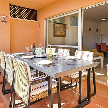 Apartment Three Bedroom In Chapas *