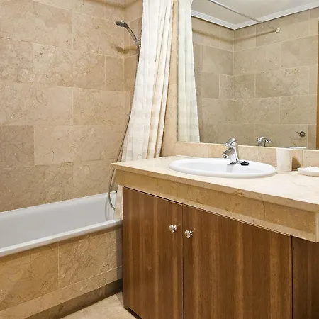 Apartment Three Bedroom In Chapas *