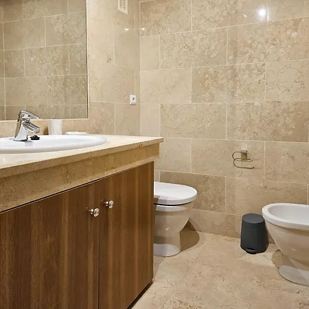 Three Bedroom In Chapas Apartment