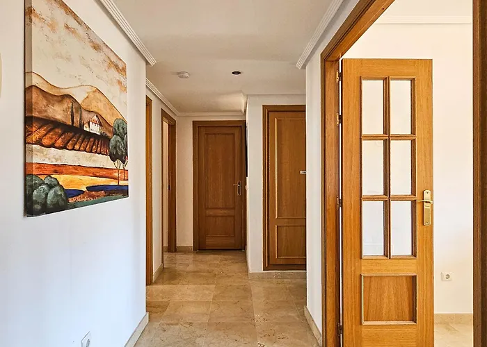 Three Bedroom In Chapas アパート マルベーリャ